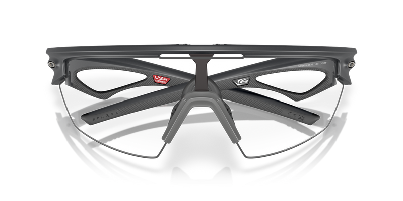 Oakley SPHAERA in Carbon / Clear to Black Iridium Photochromic (940325) - Side View