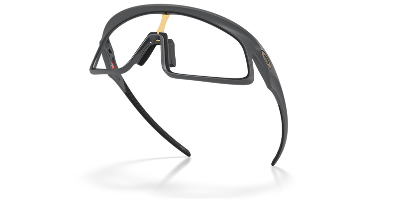 Oakley RSLV 141 in Matte Carbon / Clear to Black Iridium Photochromic (952406) - Alternate View