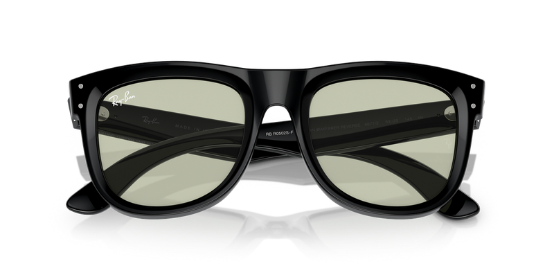 Ray-Ban WAYFARER REVERSE in Black / Light Green (6677/2) - Side View